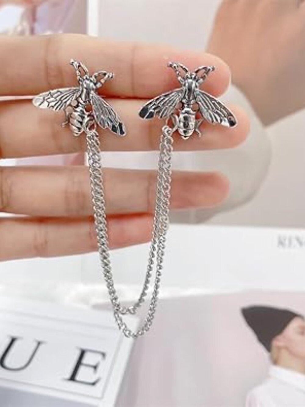 Double Vintage Honey Bee Brooch Lapel Pins Hanging Chain Tassel